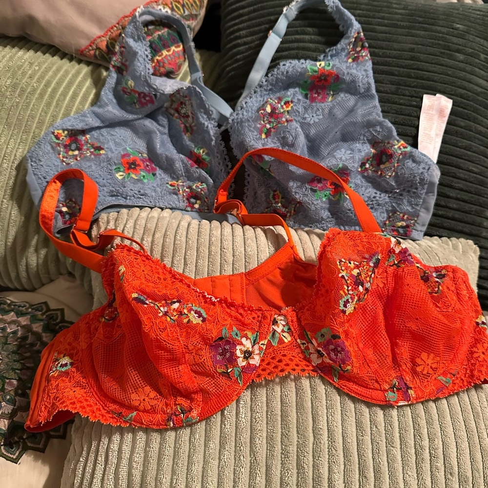 Savage X Fenty Floral Lace Bras - Orange and Blue